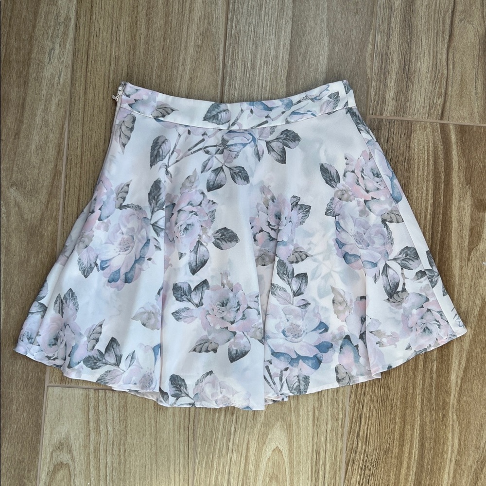 Show Me Your‎ Mumu Floral Skater Skirt Skort - Picture 2 of 5